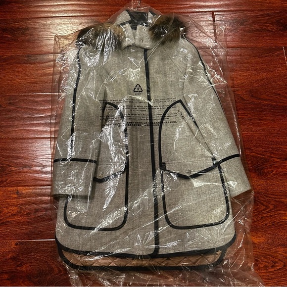 J Crew Petite Women’s Summit Parka in Italian Stadium Cloth Wool - Picture 3 of 11